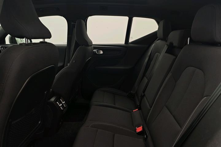 Sort Volvo XC40 fra 2023