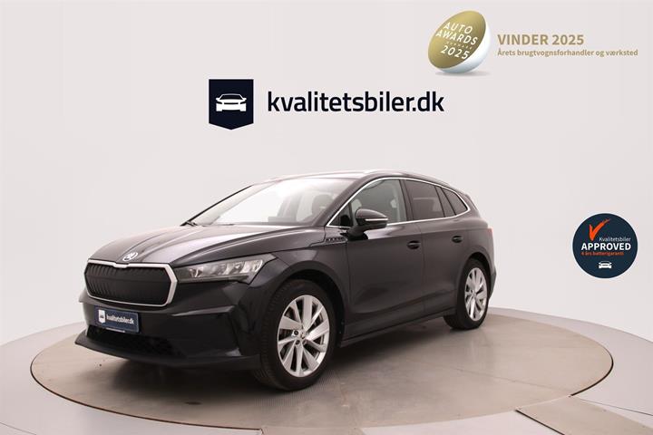 Sort Skoda Enyaq fra 2021 set udefra