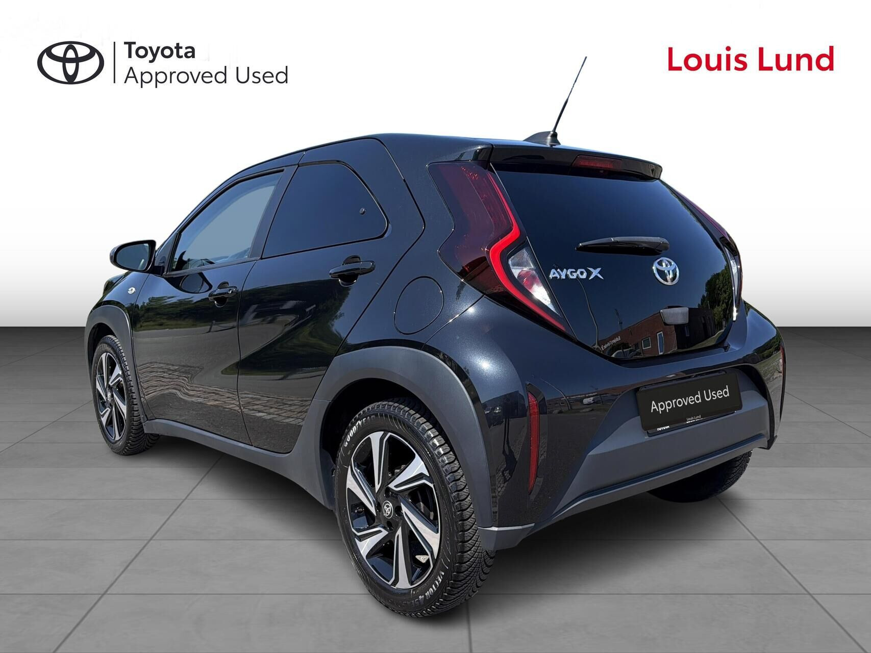 Sort Toyota Aygo X fra 2022