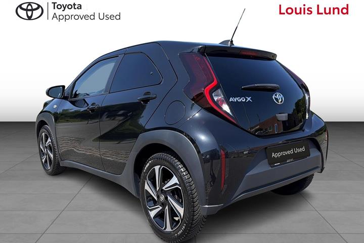 Sort Toyota Aygo X fra 2022