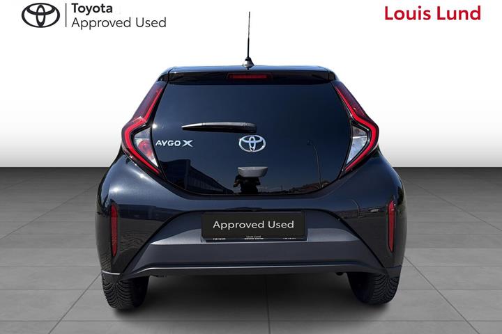 Sort Toyota Aygo X fra 2022