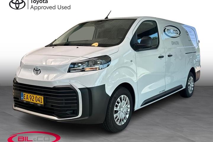 Hvid Toyota ProAce fra 2024