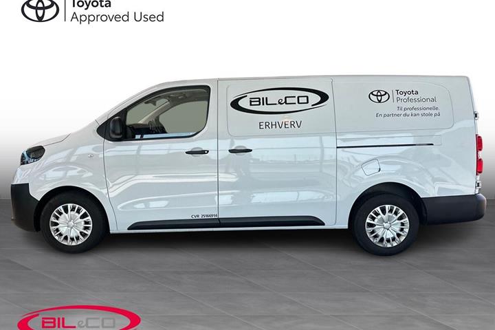 Hvid Toyota ProAce fra 2024
