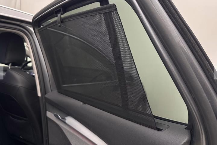 Grå Skoda Enyaq fra 2023