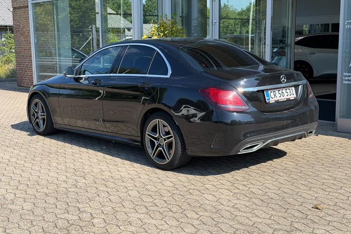 Sort Mercedes C220 d fra 2019
