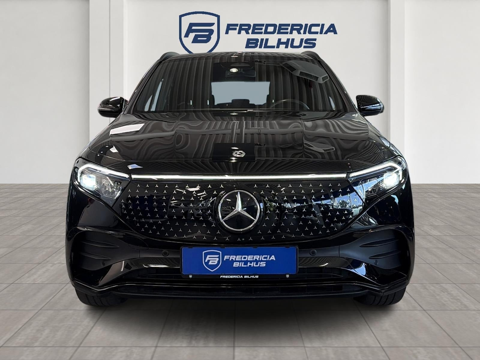 Sort Mercedes EQA250+ fra 2024