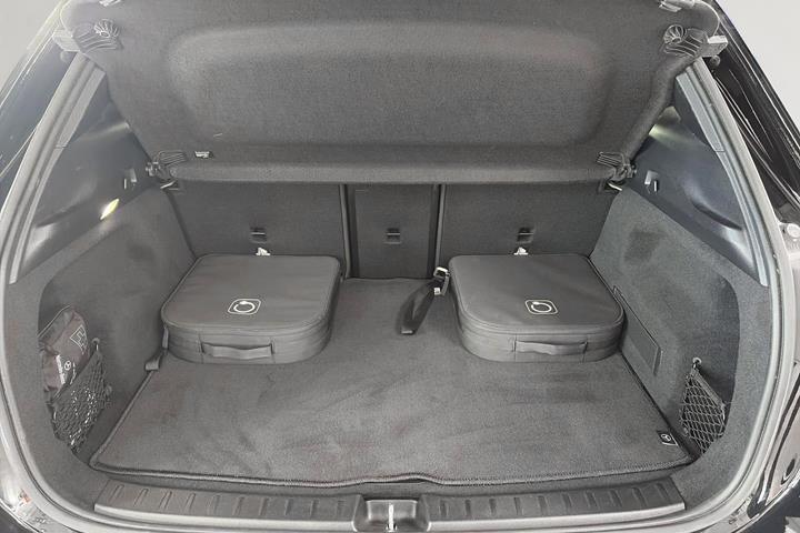 Sort Mercedes EQA250+ fra 2024
