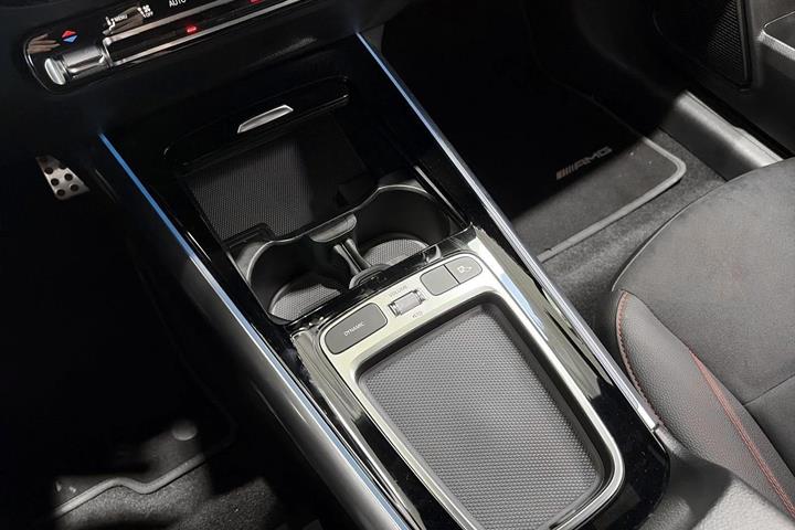 Sort Mercedes EQA250+ fra 2024