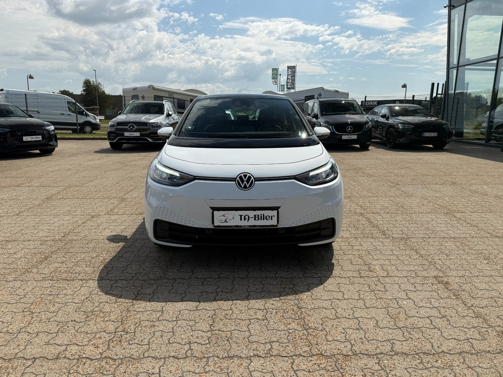 Hvid VW ID.3 fra 2023