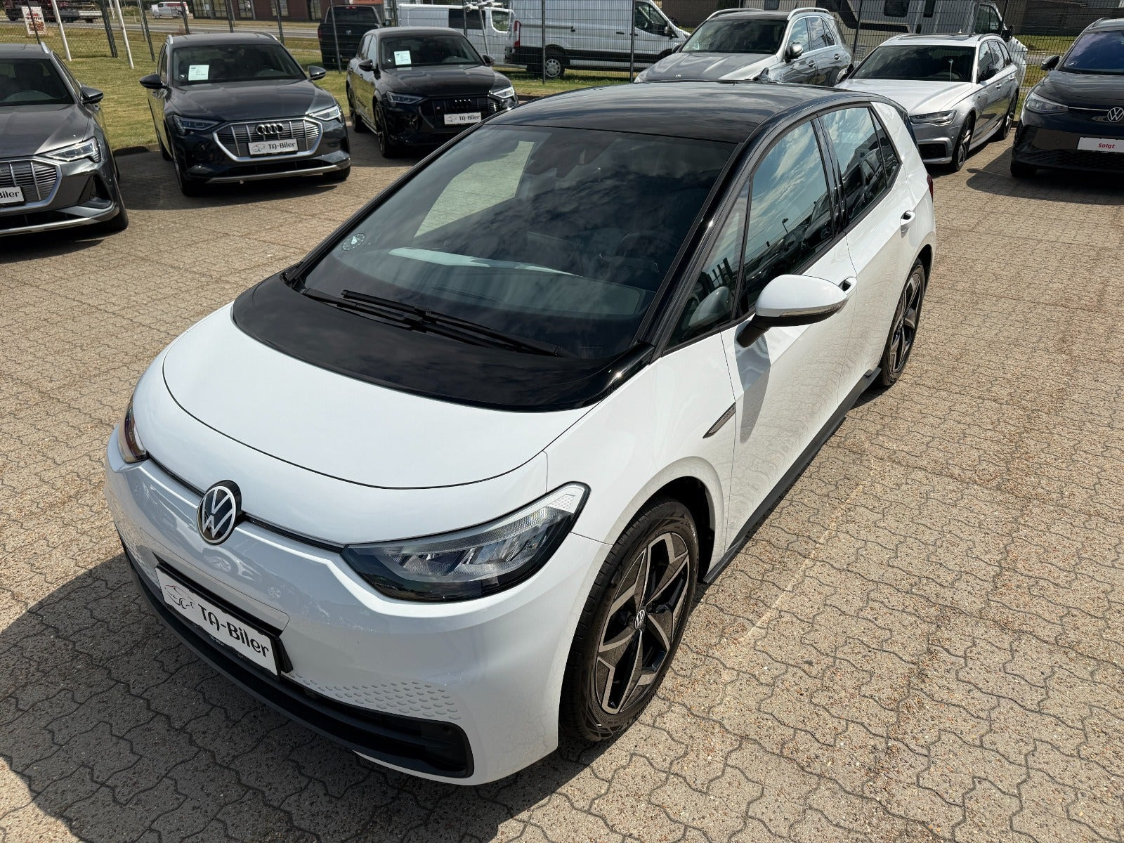 Hvid VW ID.3 fra 2023