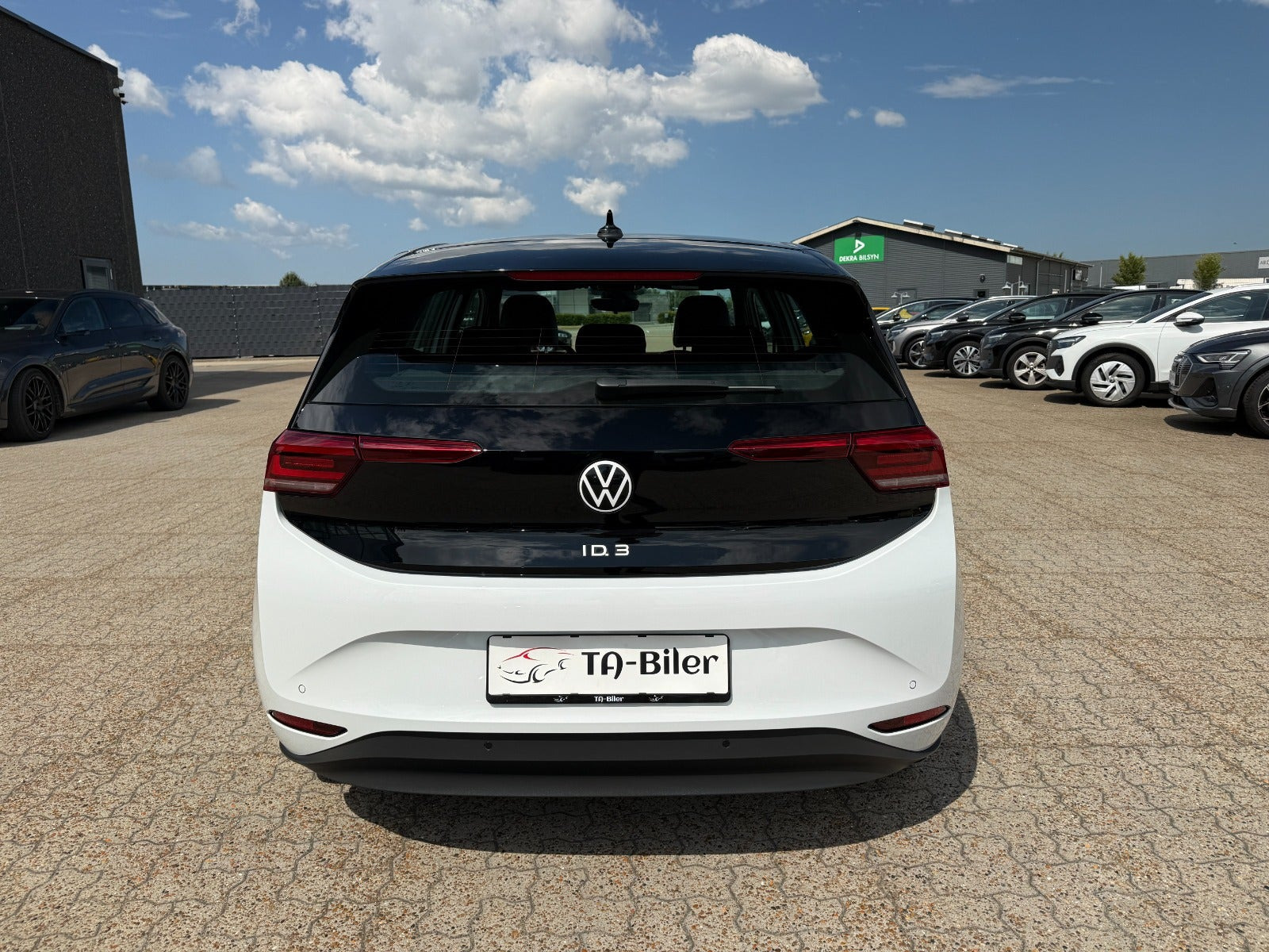 Hvid VW ID.3 fra 2023