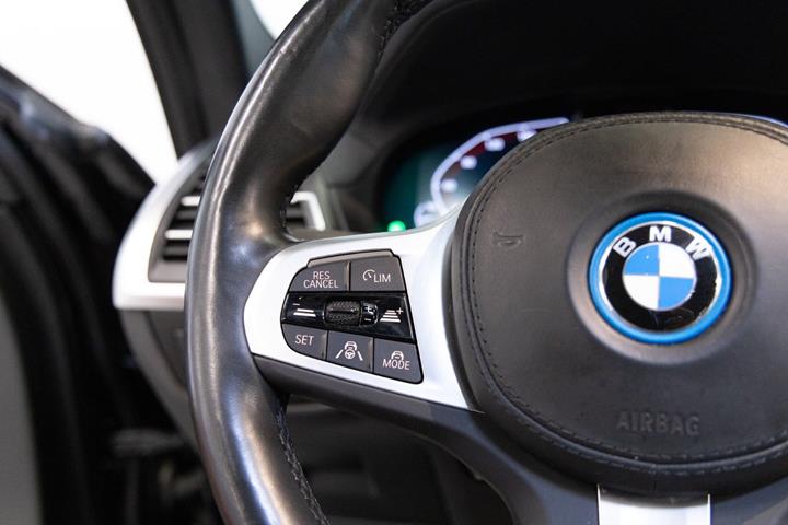 Sort BMW iX3 fra 2023