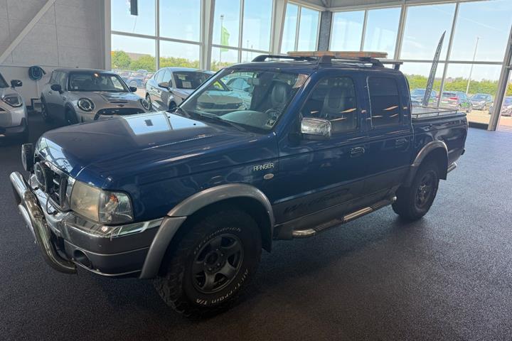 Blå Ford Ranger fra 2005