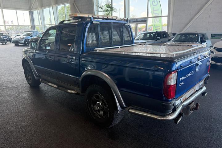 Blå Ford Ranger fra 2005