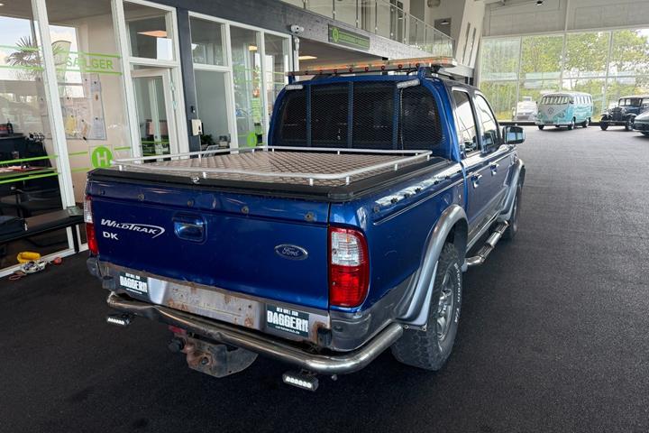 Blå Ford Ranger fra 2005