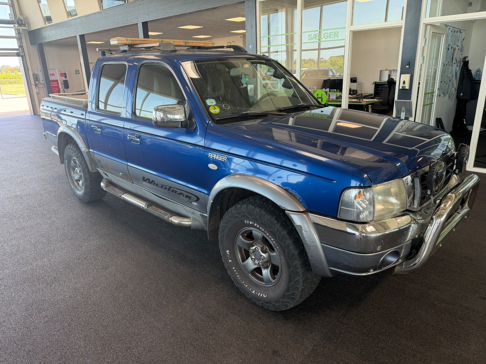 Blå Ford Ranger fra 2005