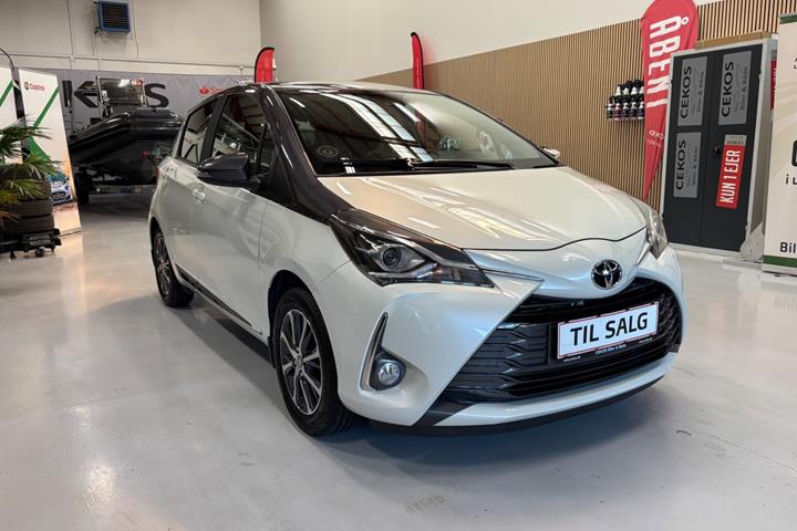 Hvid Toyota Yaris fra 2019
