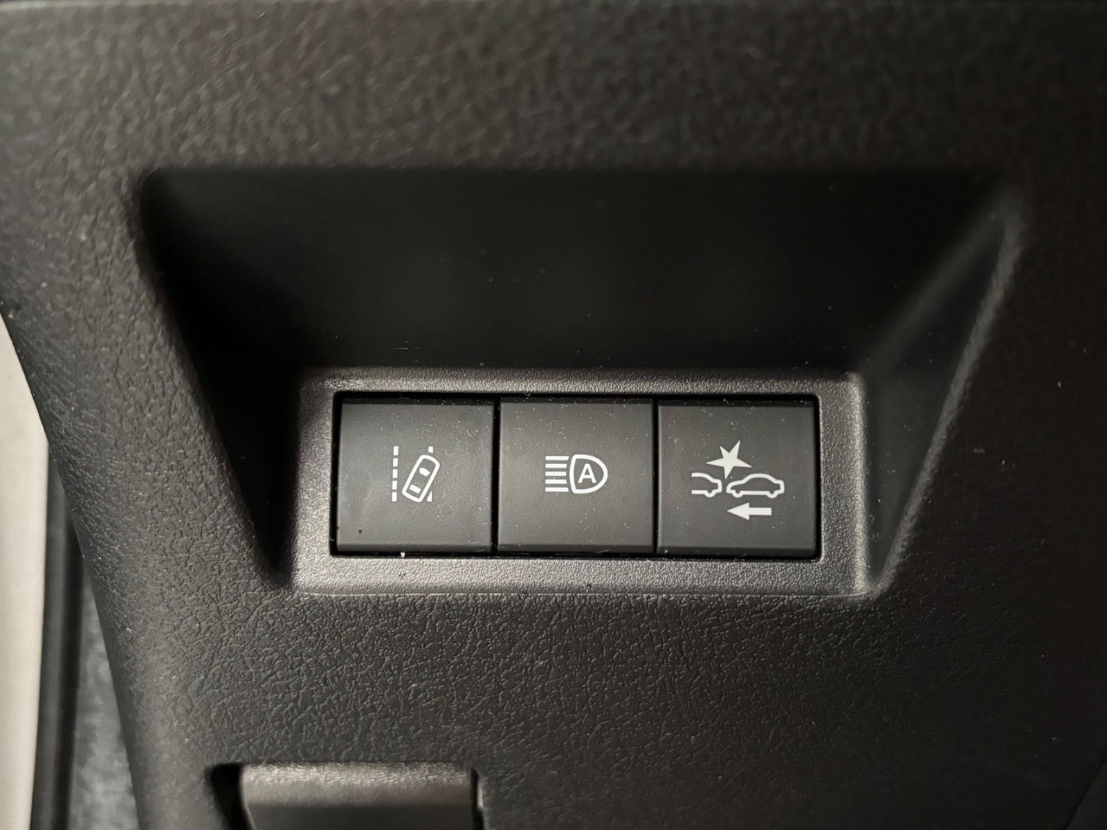 Hvid Toyota Yaris fra 2019