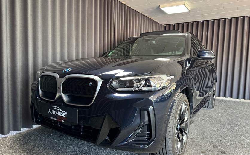 BMW iX3 Charged Plus M-Sport