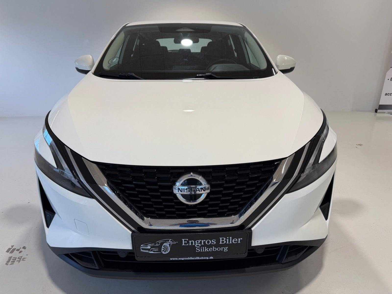 Hvid Nissan Qashqai fra 2021