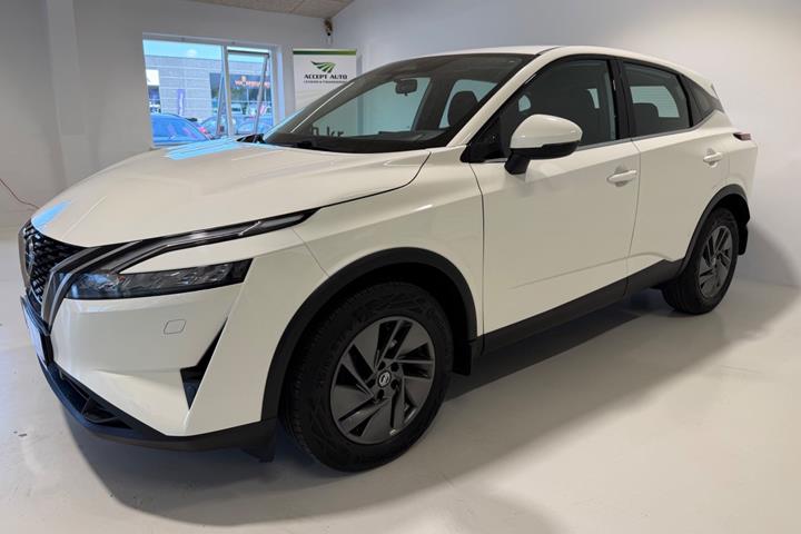 Hvid Nissan Qashqai fra 2021