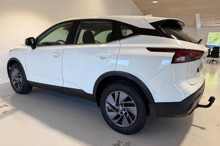 Hvid Nissan Qashqai fra 2021