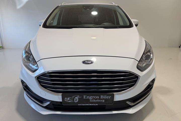Hvid Ford S-MAX fra 2021