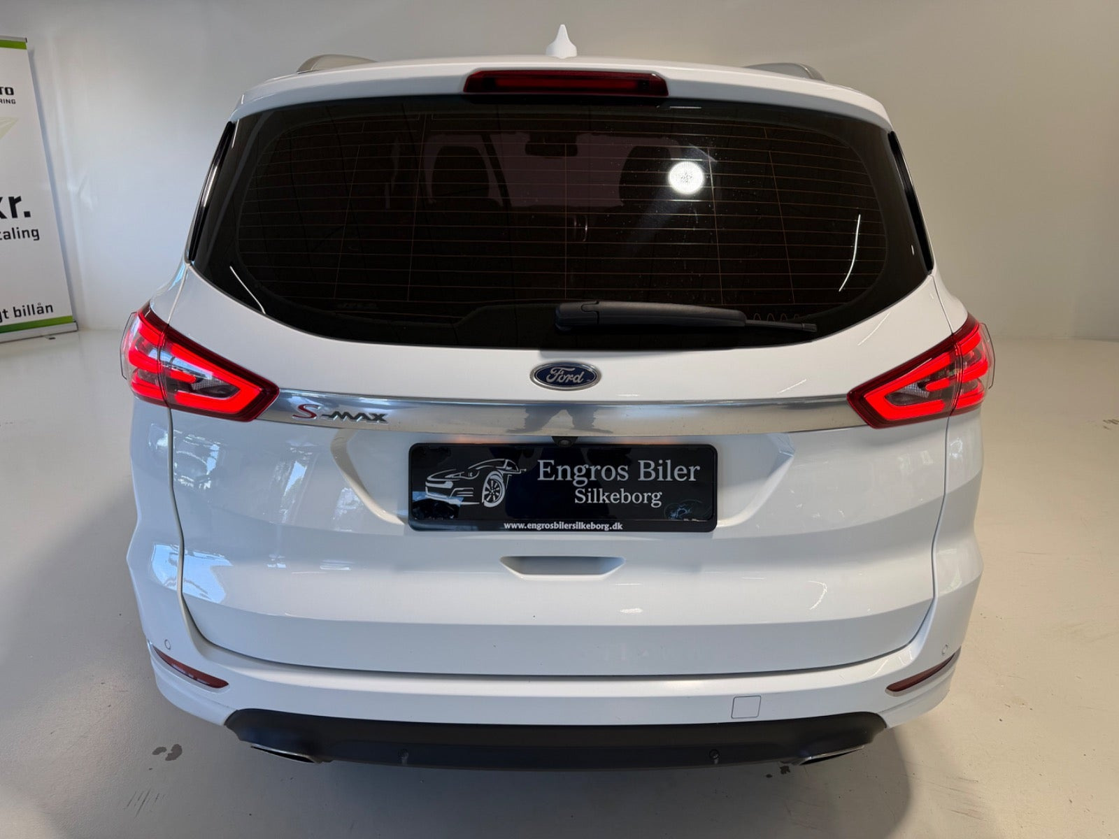 Hvid Ford S-MAX fra 2021