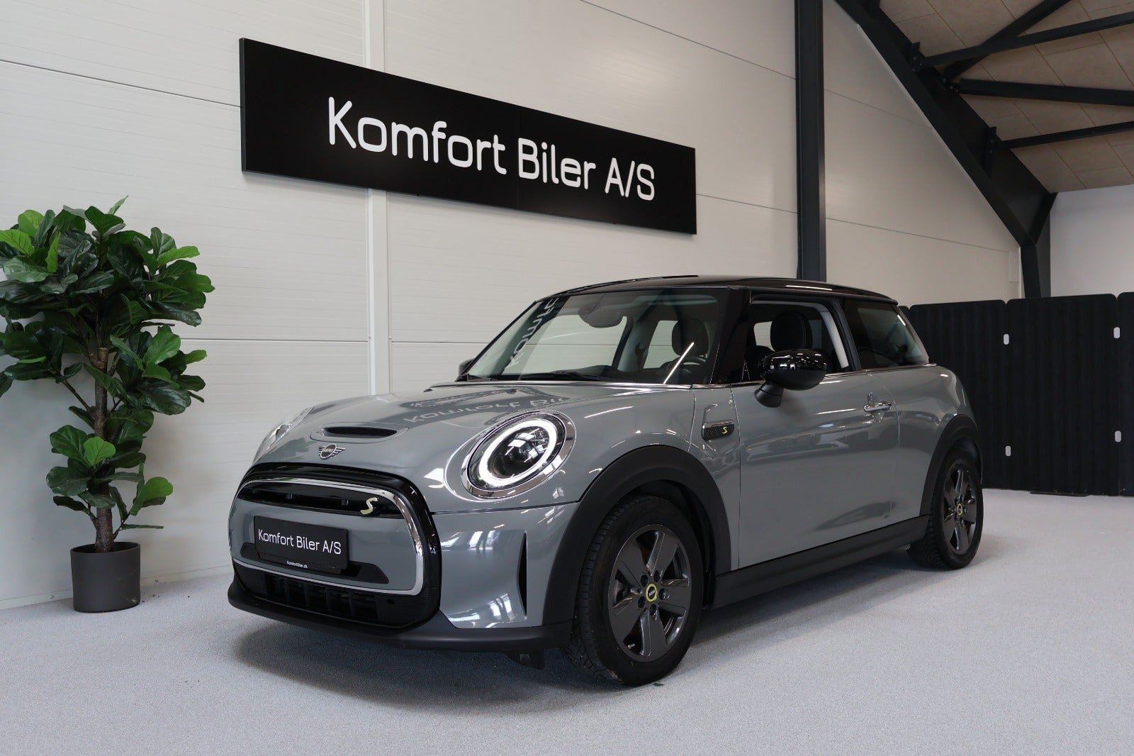 Mini Cooper SE Essential