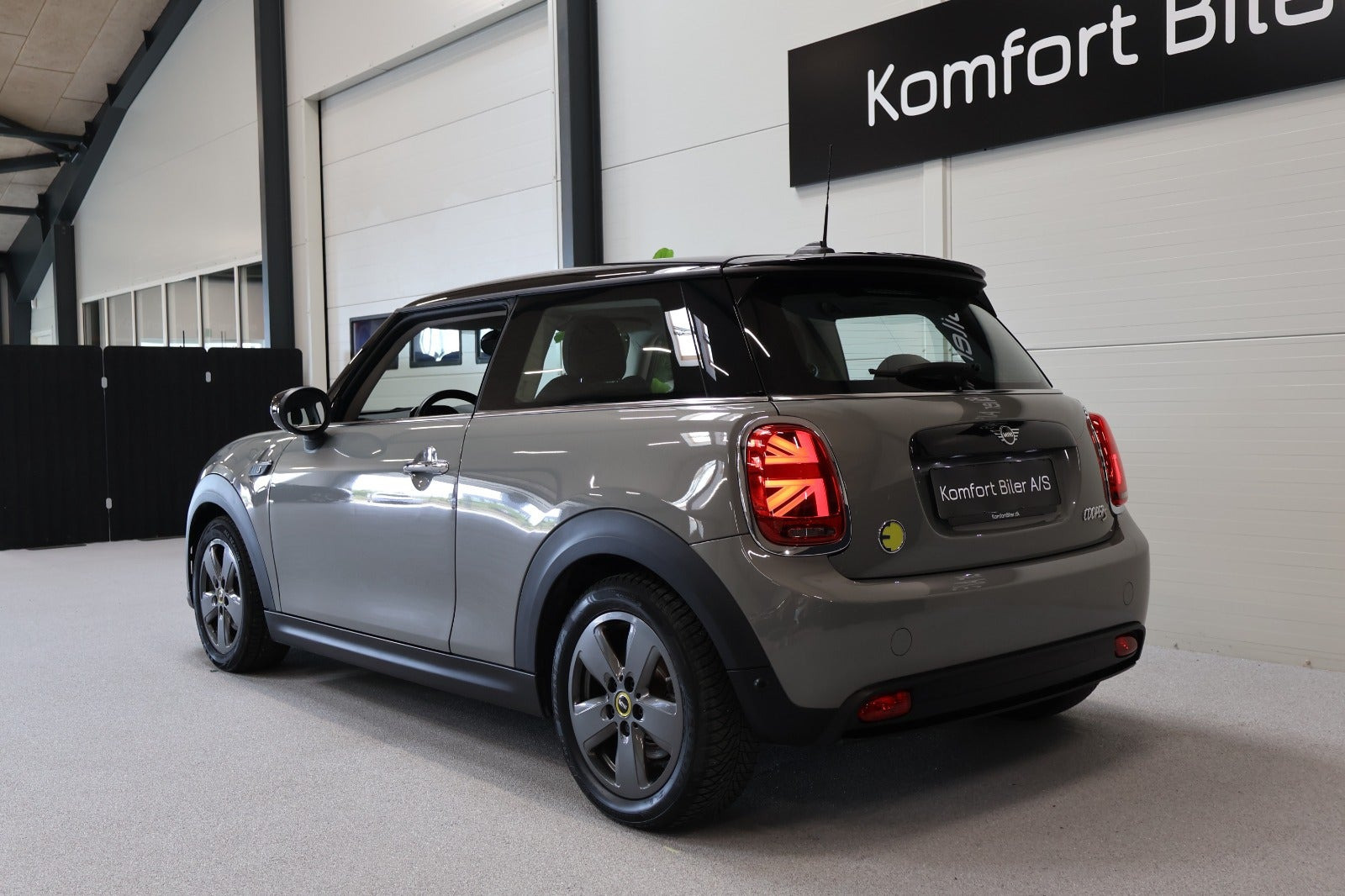 Grå Mini Cooper SE fra 2021