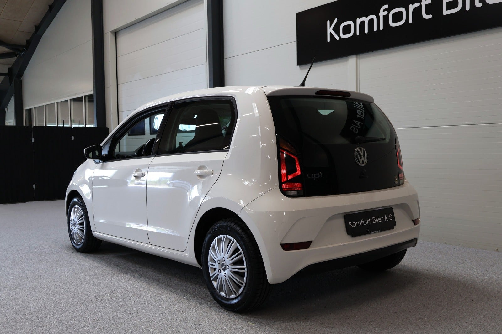 Hvid VW UP! fra 2018