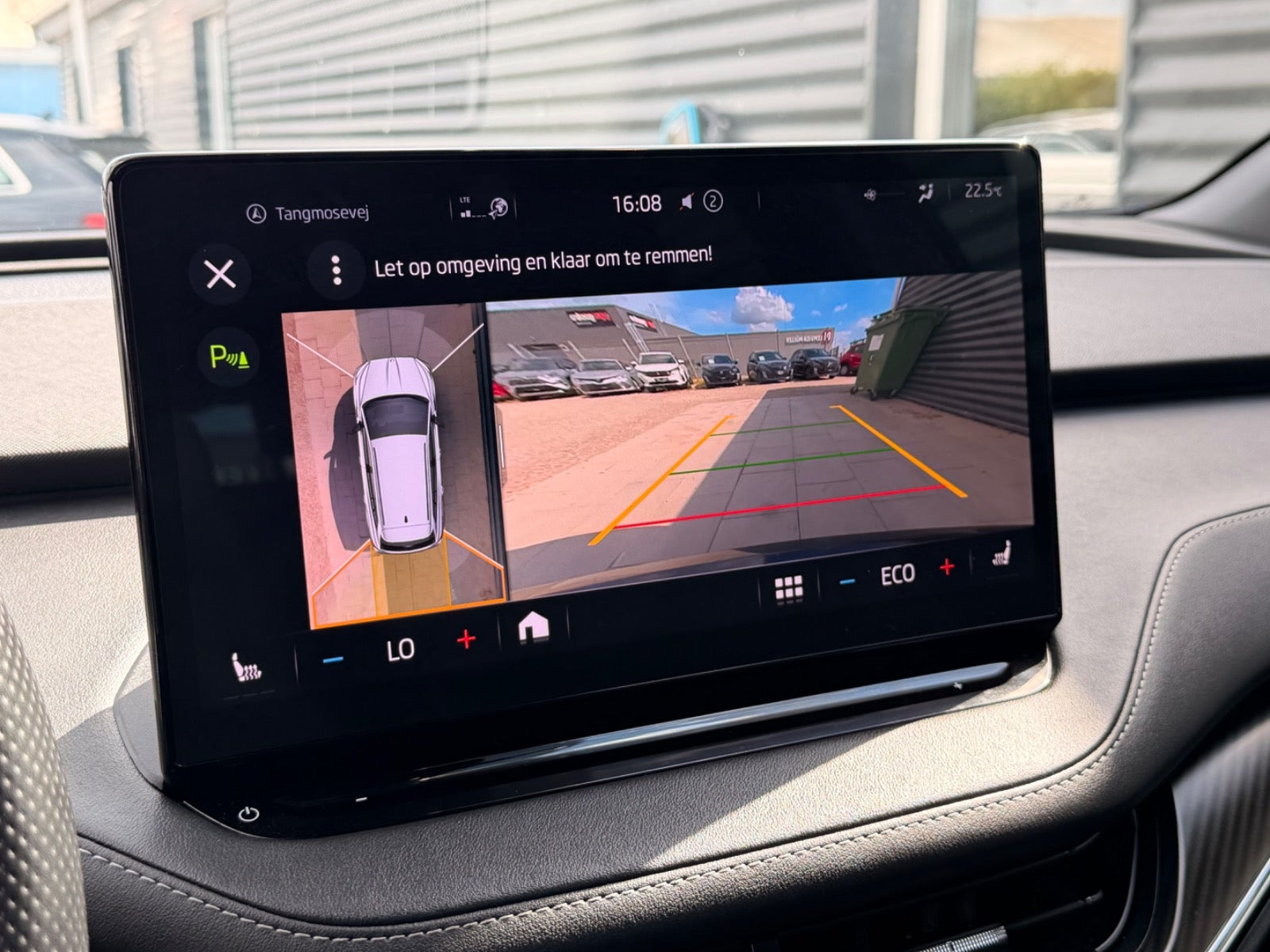 Sort Skoda Enyaq fra 2022