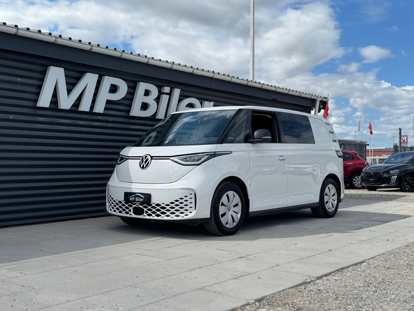 VW ID.Buzz 77 Pro Van