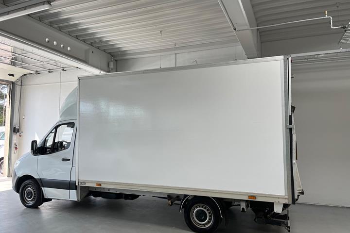 Hvid Mercedes Sprinter 317 fra 2020
