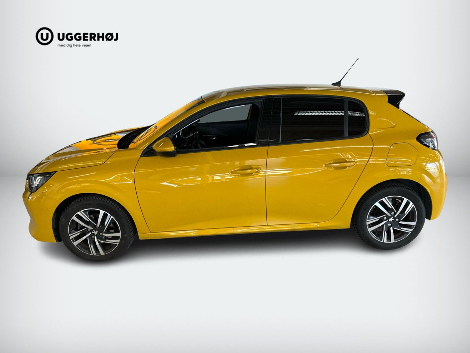 Gul Peugeot 208 fra 2021