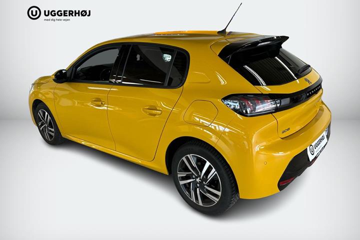 Gul Peugeot 208 fra 2021