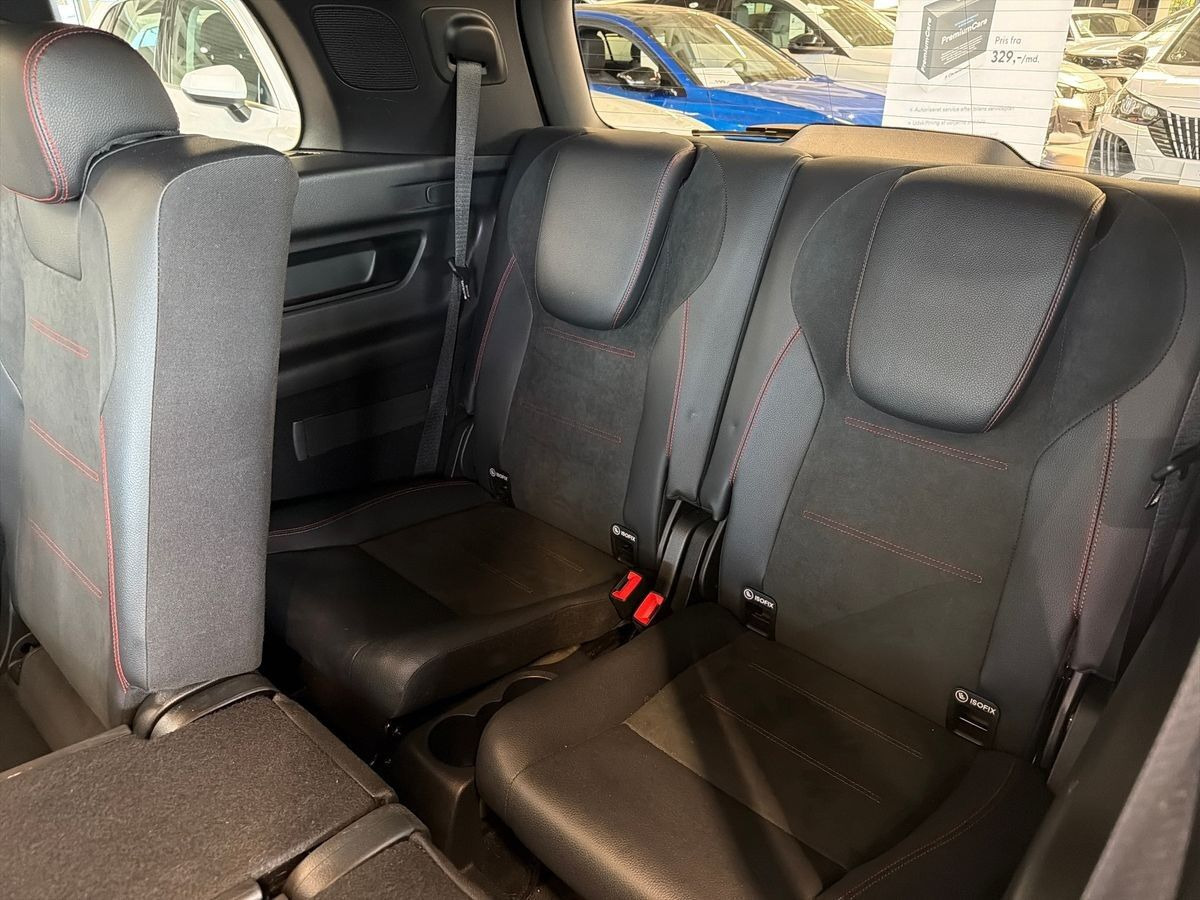 Sort Mercedes EQB350 fra 2023