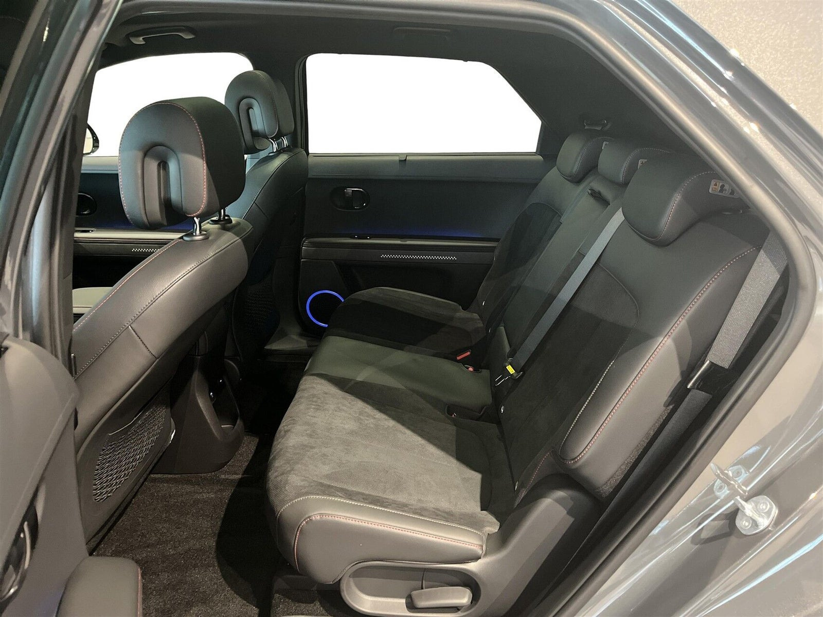 Grå Hyundai Ioniq 5 fra 2026