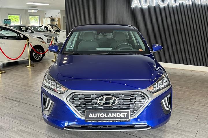 Blå Hyundai Ioniq fra 2020