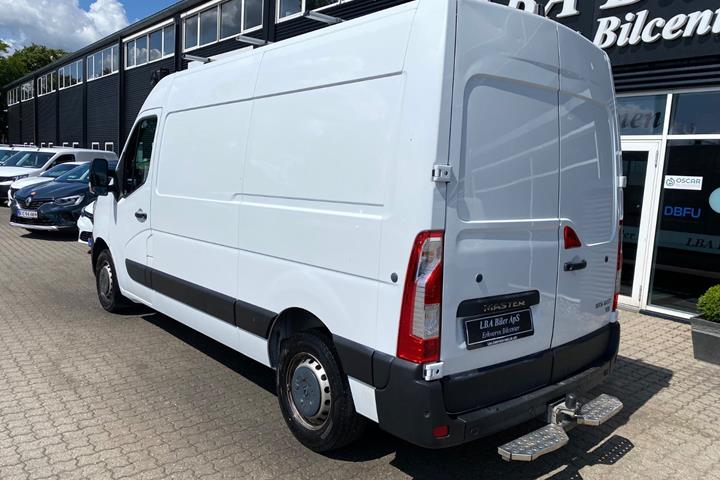 Hvid Renault Master IV T35 fra 2021