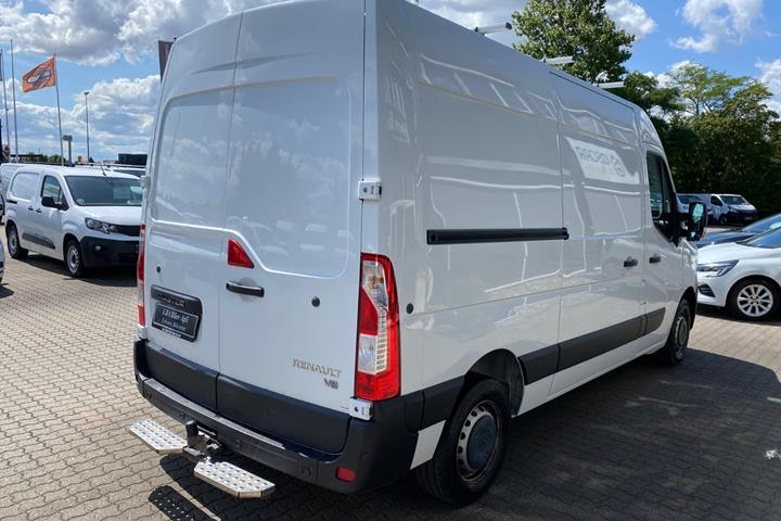 Hvid Renault Master IV T35 fra 2021