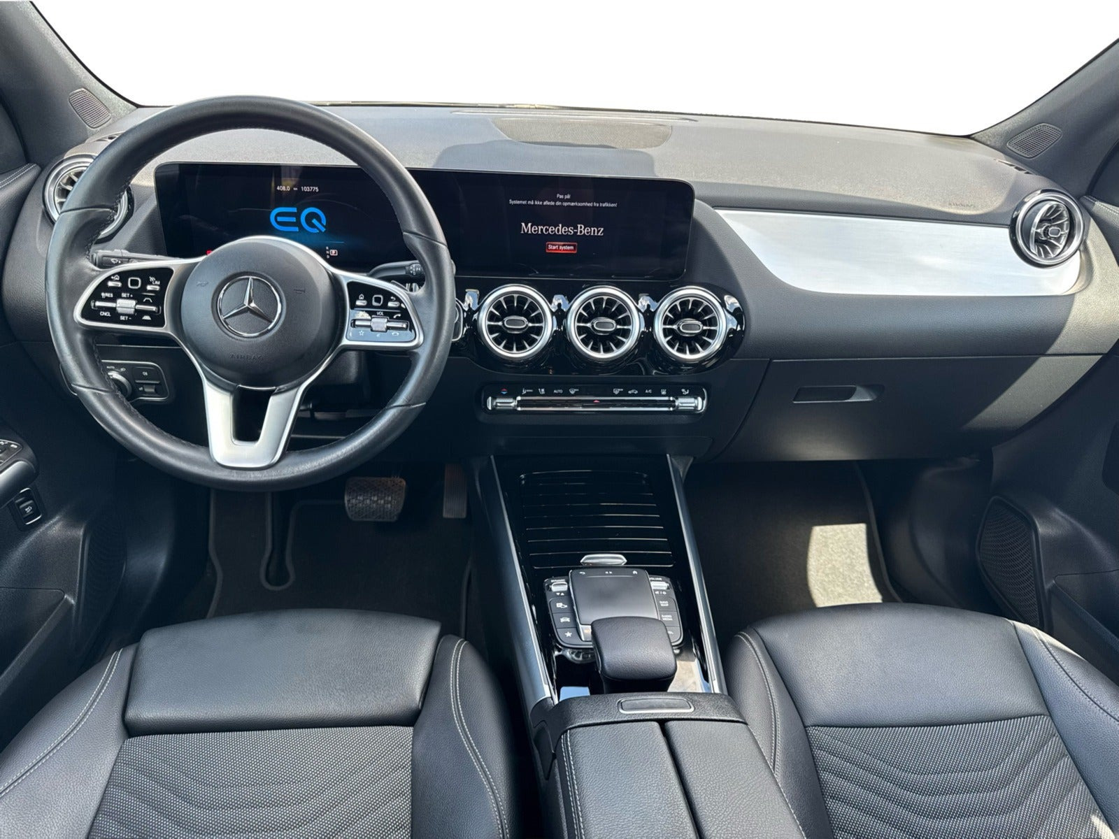 Sort Mercedes EQA250 fra 2023