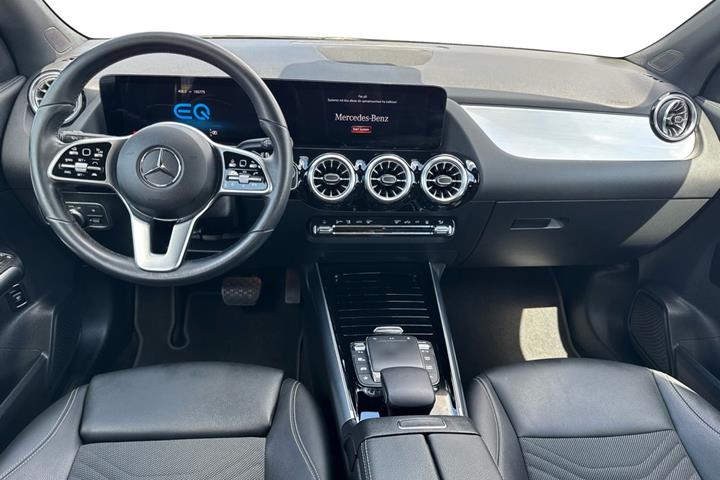Sort Mercedes EQA250 fra 2023