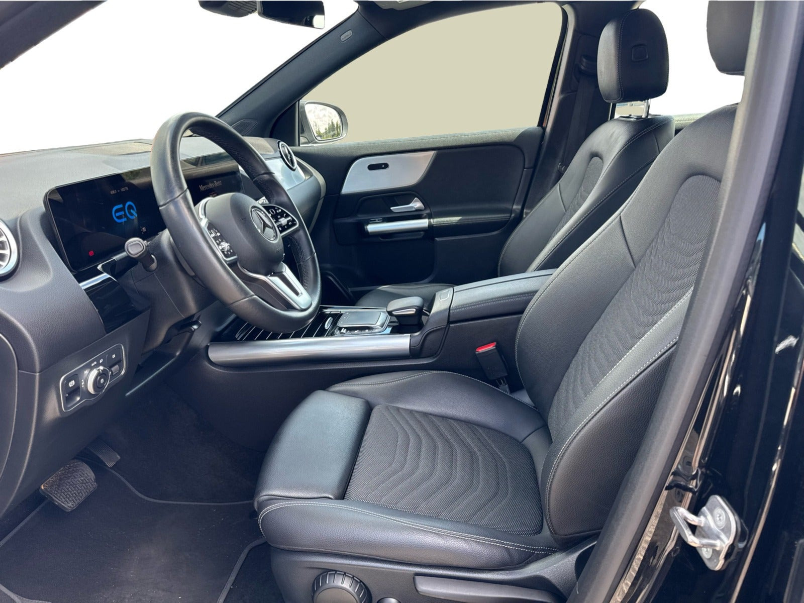 Sort Mercedes EQA250 fra 2023