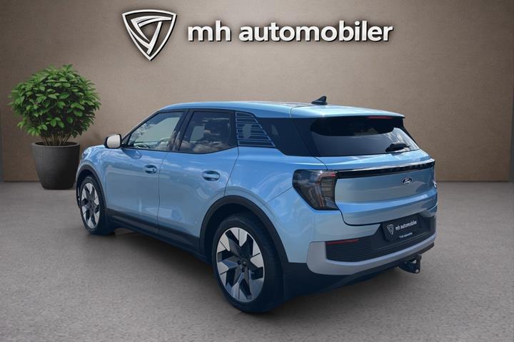 Blå Ford Explorer fra 2024