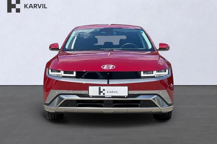 Rød Hyundai Ioniq 5 fra 2025