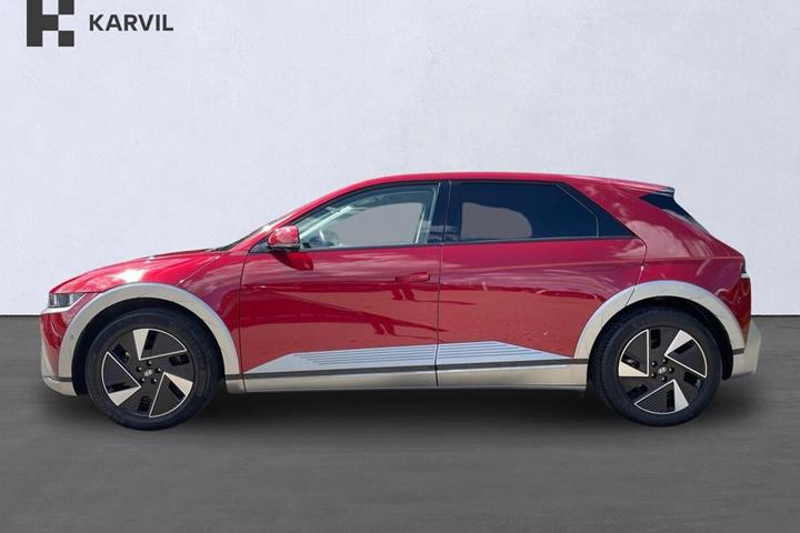 Rød Hyundai Ioniq 5 fra 2025