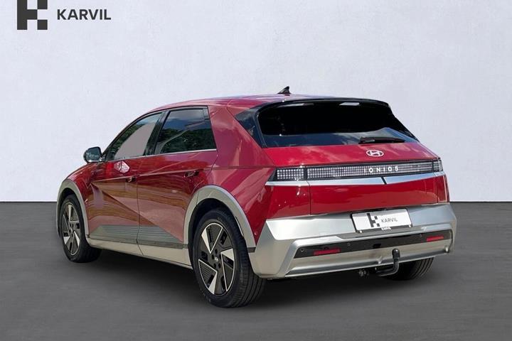 Rød Hyundai Ioniq 5 fra 2025