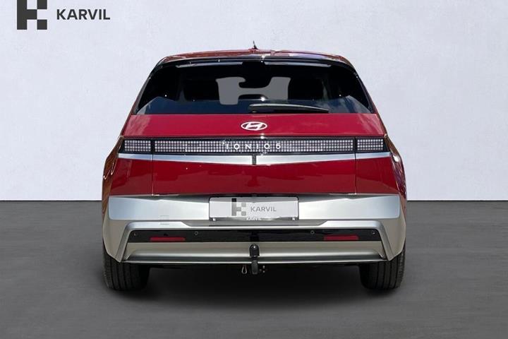 Rød Hyundai Ioniq 5 fra 2025