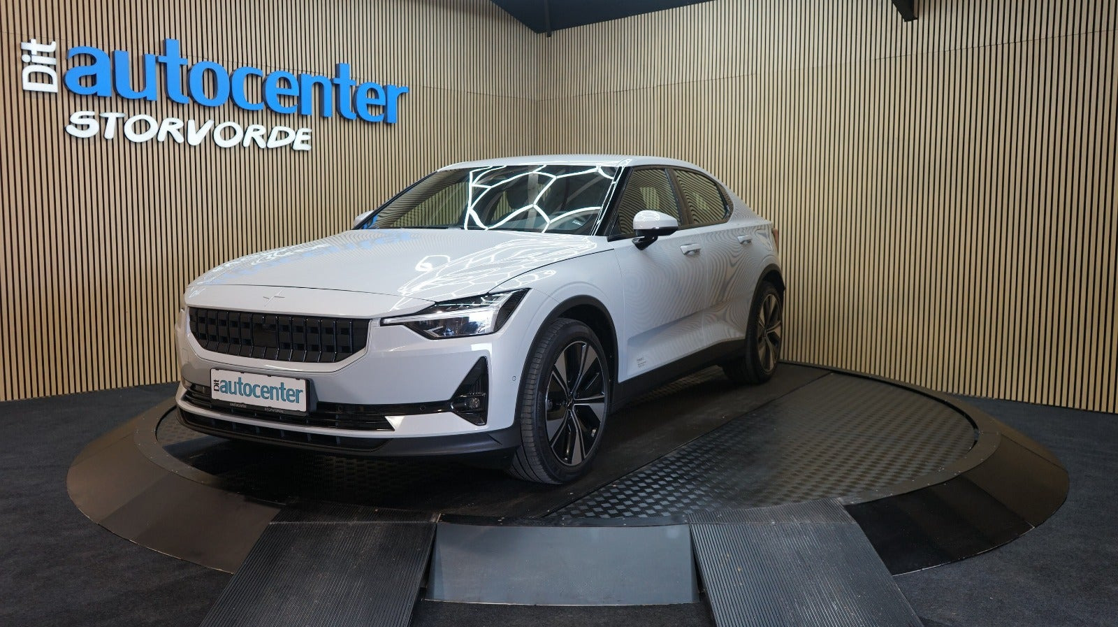 Hvid Polestar 2 fra 2023